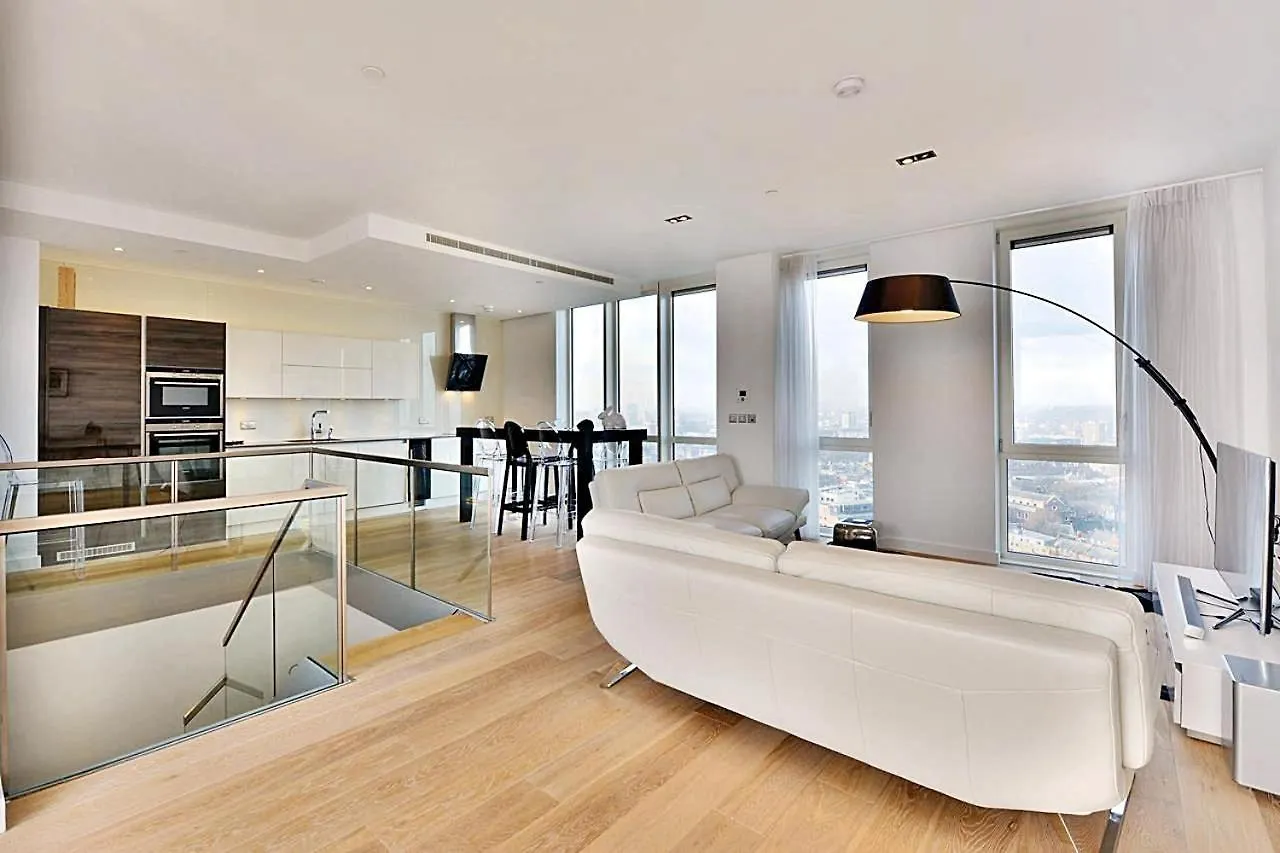Bird\'S Eye View - Luxury 2Bdr Penthouse In Central London contacts