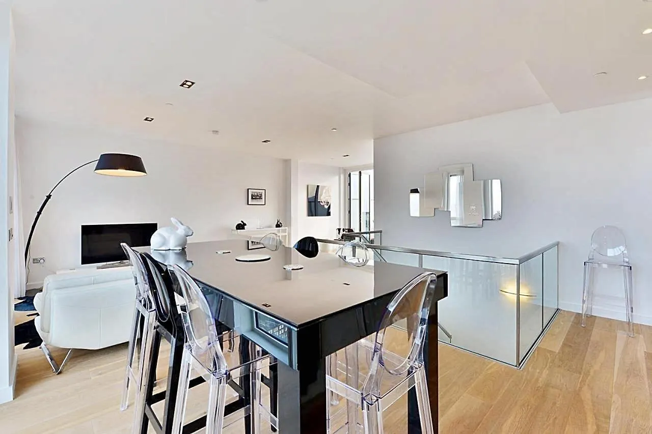 Bird'S Eye View - Luxury 2Bdr Penthouse In Central London 0*,  United Kingdom